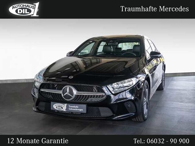 Mercedes-Benz A 180 d 7G-DCT *1.Hand*MwSt*RFK*Pano*