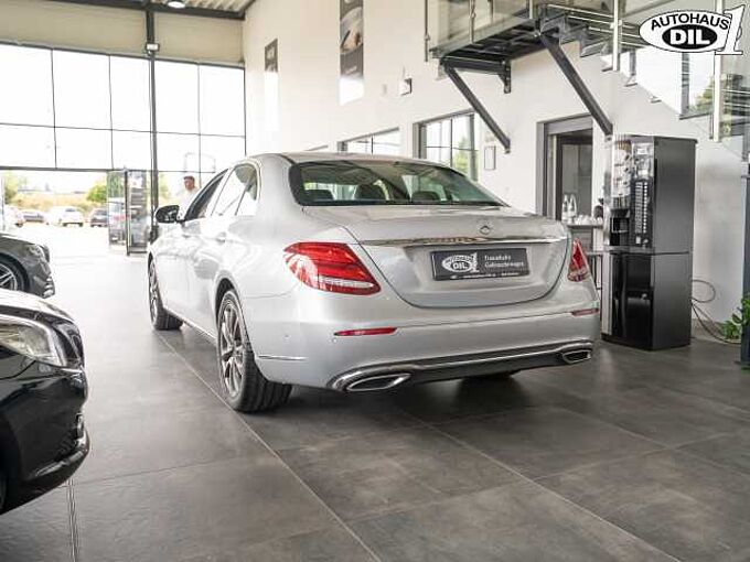 Mercedes-Benz E 220 d 9G-Tronic *360°-K*SCHIEBEDACH*AMBIENTE