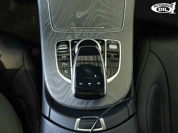 Mercedes-Benz CLS 350 d 4Matic *AMG*DISTR. +*SCHIEBEDACH*