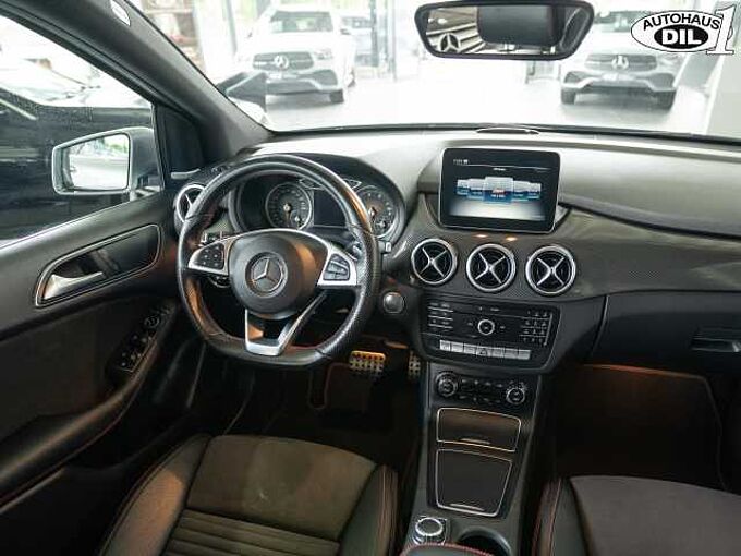 Mercedes-Benz B 220 AMG Line 4Matic *Distr+*PANO*LED*AHK*
