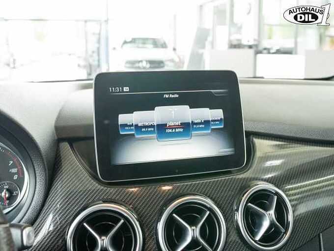 Mercedes-Benz B 220 AMG Line 4Matic *Distr+*PANO*LED*AHK*