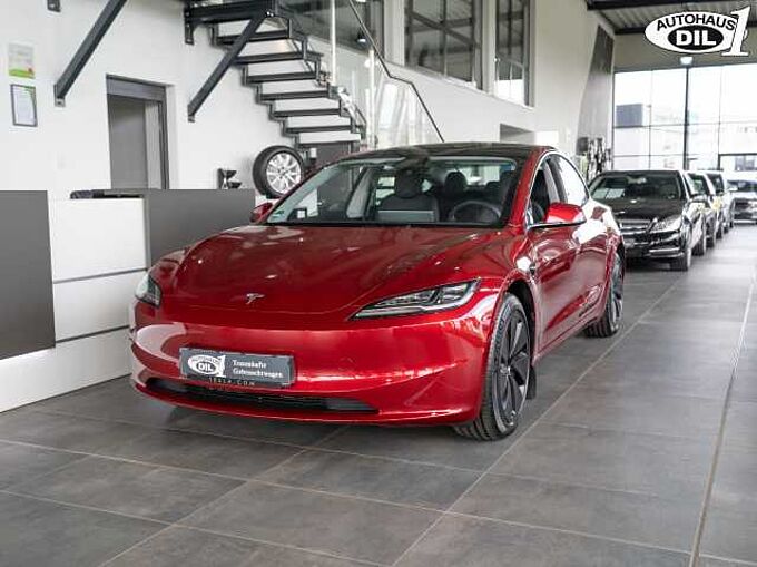 Tesla Model 3 Highland
