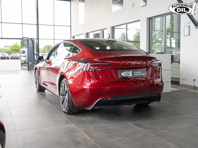 Tesla Model 3 Highland