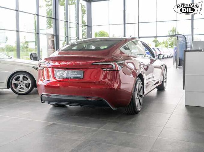 Tesla Model 3 Highland