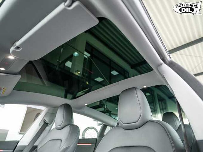Tesla Model 3 Highland