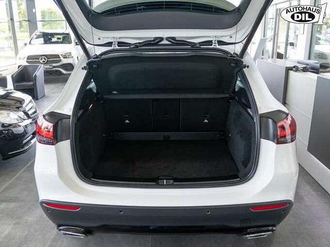 Mercedes-Benz GLA 200 d 8G-DCT *Distr+*AHK*LED*R-KAMERA*