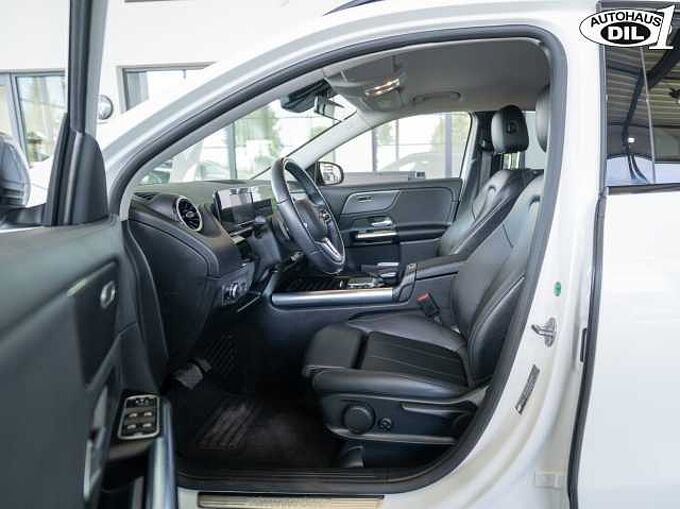 Mercedes-Benz GLA 200 d 8G-DCT *Distr+*AHK*LED*R-KAMERA*
