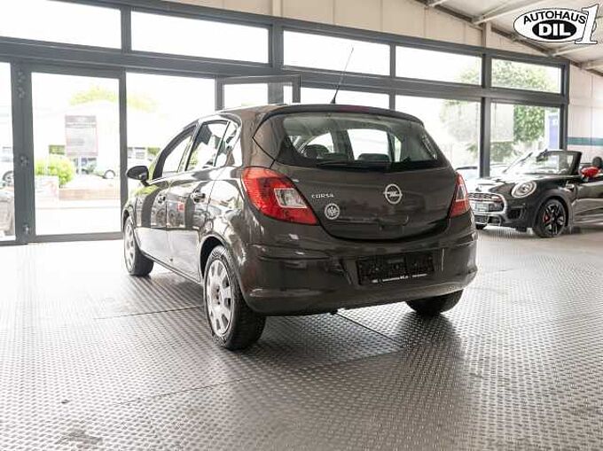 Opel Corsa 5-Türer 1.4 16V Selection