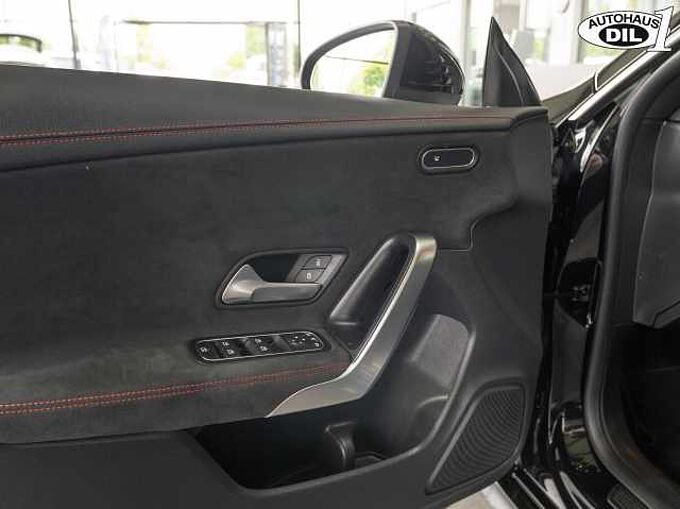 Mercedes-Benz CLA 200 SB 7G-DCT *AMG*R-KAMERA*AMBIENTE*LED*
