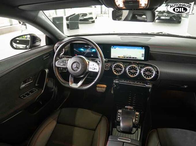 Mercedes-Benz CLA 200 SB 7G-DCT *AMG*R-KAMERA*AMBIENTE*LED*