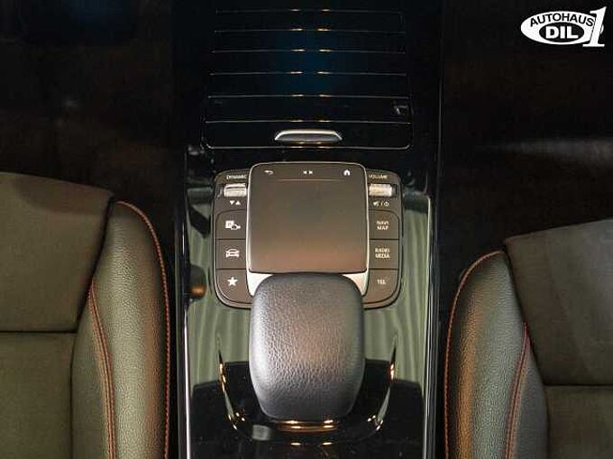 Mercedes-Benz CLA 200 SB 7G-DCT *AMG*R-KAMERA*AMBIENTE*LED*