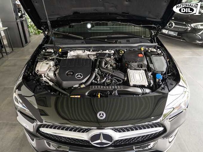 Mercedes-Benz CLA 200 SB 7G-DCT *AMG*R-KAMERA*AMBIENTE*LED*