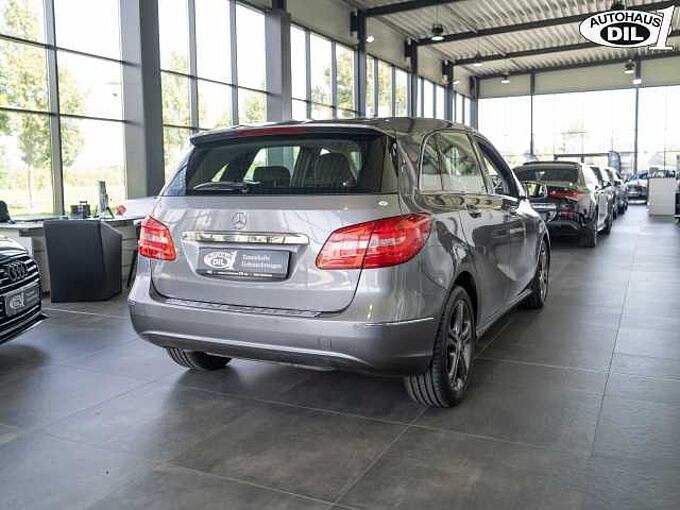 Mercedes-Benz B 180 BlueEFF. Sports Tourer *PDC*Sitzkomfort*