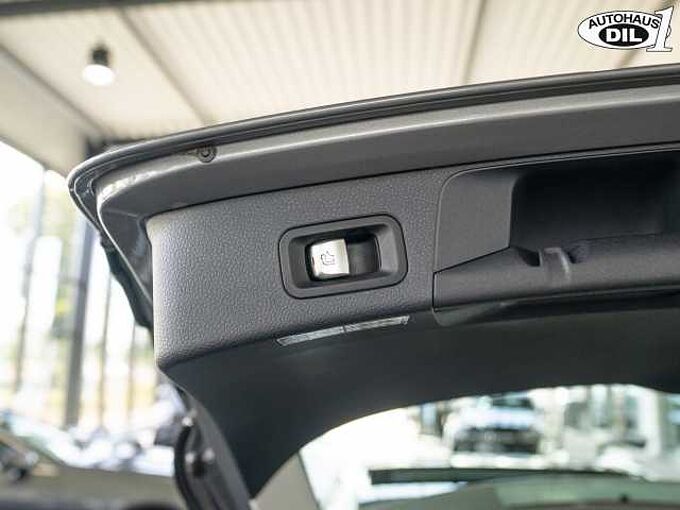 Mercedes-Benz C 250 T D Avantgarde 4M *RFK*PANO*AHK*DIST+*