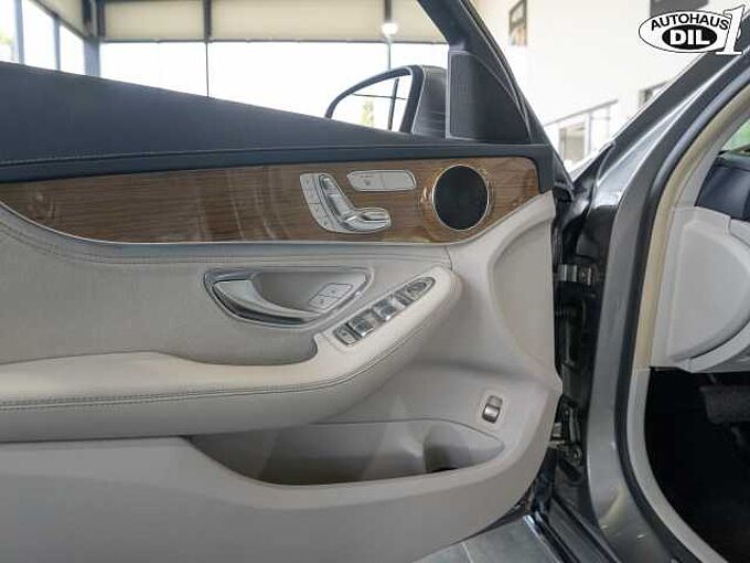 Mercedes-Benz C 250 T D Avantgarde 4M *RFK*PANO*AHK*DIST+*