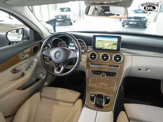 Mercedes-Benz C 250 T D Avantgarde 4M *RFK*PANO*AHK*DIST+*