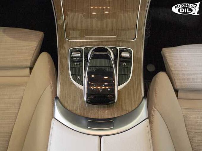 Mercedes-Benz C 250 T D Avantgarde 4M *RFK*PANO*AHK*DIST+*