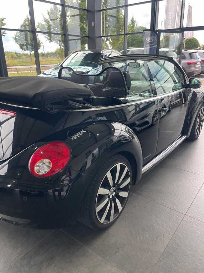 Volkswagen New Beetle Cabriolet 1.6 Freestyle