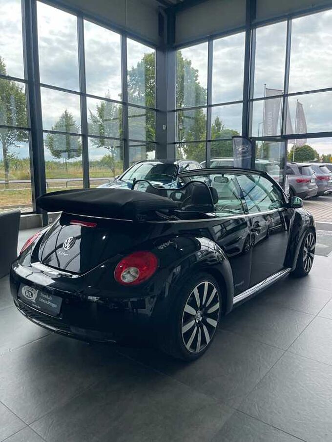Volkswagen New Beetle Cabriolet 1.6 Freestyle