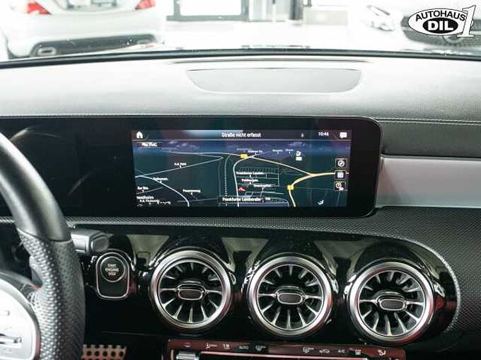 Mercedes-Benz CLA 250 e AMG Line *RFK*PANO*SPUR*1.HD*