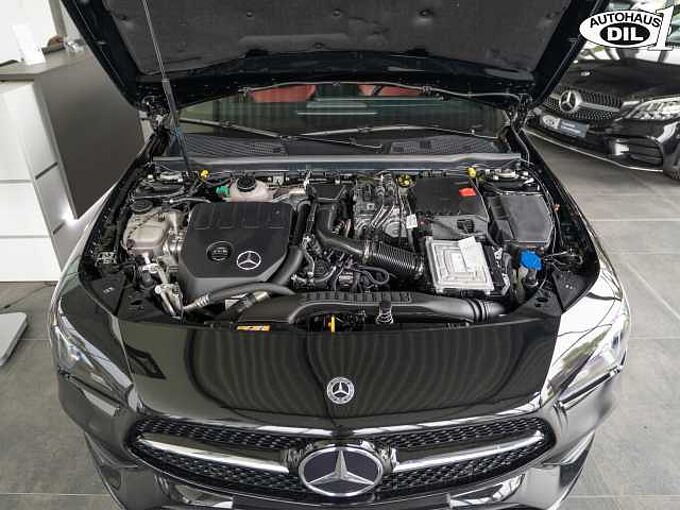 Mercedes-Benz CLA 250 e AMG Line *RFK*PANO*SPUR*1.HD*