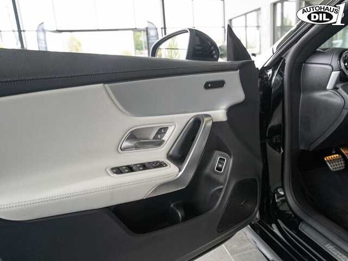 Mercedes-Benz CLA 220 d AMG Line *AMBIENTE*NIGHT*SPUR*