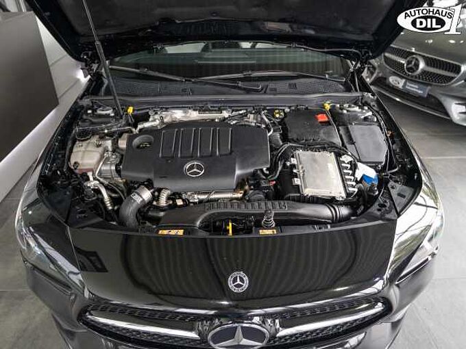 Mercedes-Benz CLA 220 d AMG Line *AMBIENTE*NIGHT*SPUR*