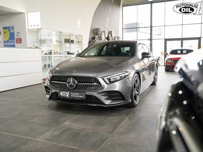 Mercedes-Benz A 180 7G-DCT AMG Line *Totwinkel*Park*Spur*Night*