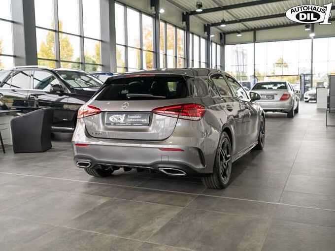 Mercedes-Benz A 180 7G-DCT AMG Line *Totwinkel*Park*Spur*Night*