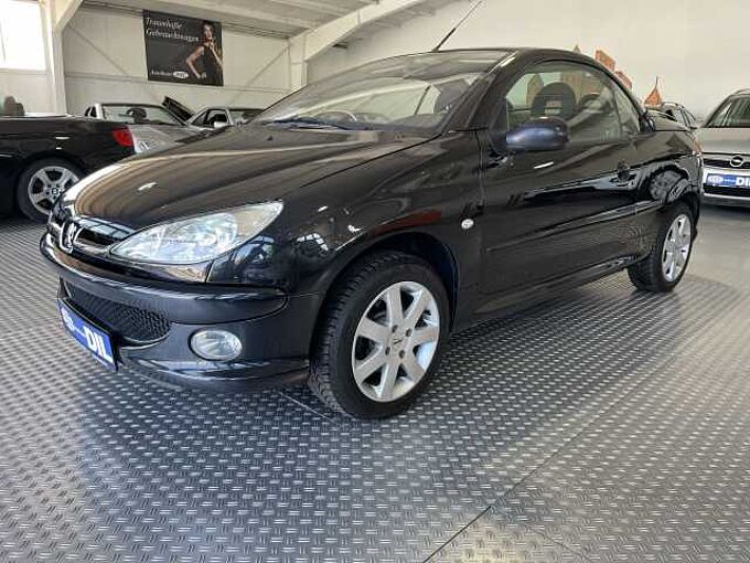 Peugeot 206 CC 1.6 16V Scheckheft *Klimaauto. *Dach OF*