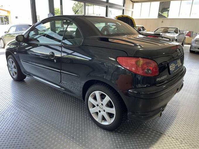 Peugeot 206 CC 1.6 16V Scheckheft *Klimaauto. *Dach OF*