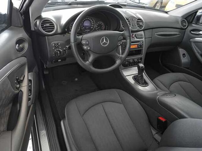 Mercedes-Benz CLK 200 K*Scheckheftgepflegt* *PDC*Memory-Paket*