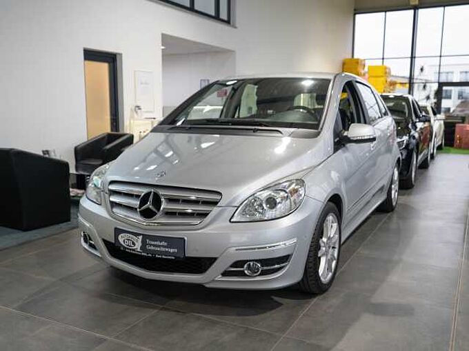 Mercedes-Benz B 180 *2.Hand*PDC*SHZ*