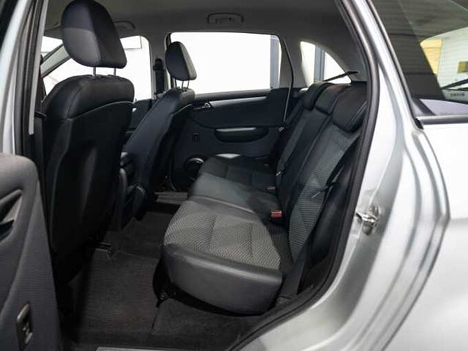 Mercedes-Benz B 180 *2.Hand*PDC*SHZ*