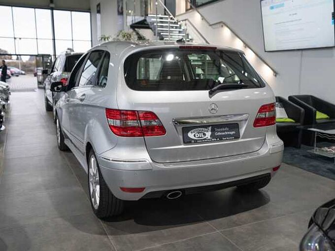 Mercedes-Benz B 180 *2.Hand*PDC*SHZ*