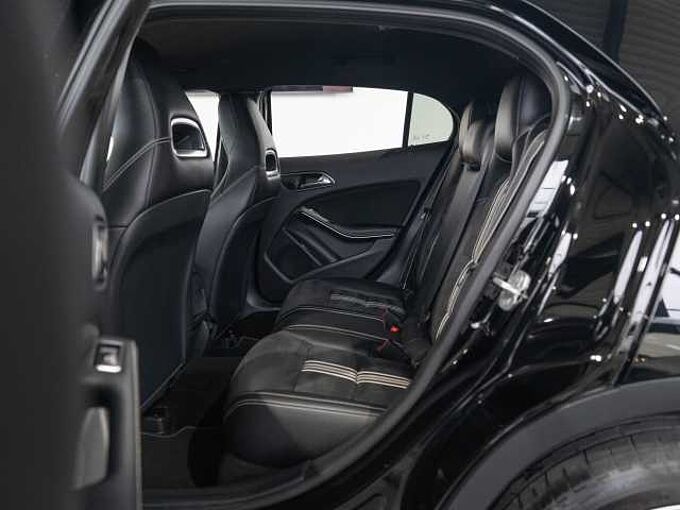 Mercedes-Benz GLA 220 d 4Matic AMG Line *1.Hand*MwSt*SHZ*