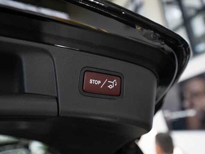 Mercedes-Benz GLA 220 d 4Matic AMG Line *1.Hand*MwSt*SHZ*