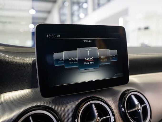 Mercedes-Benz GLA 220 d 4Matic AMG Line *1.Hand*MwSt*SHZ*