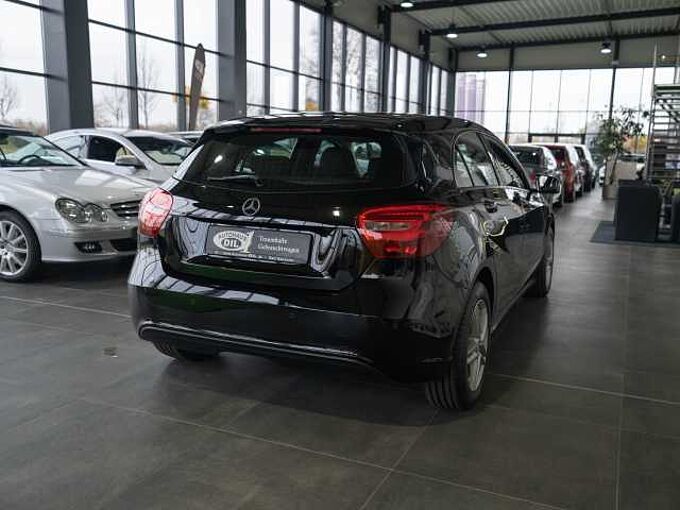 Mercedes-Benz A 160 *1.Hand*MwSt*Scheckheft*SHZ*