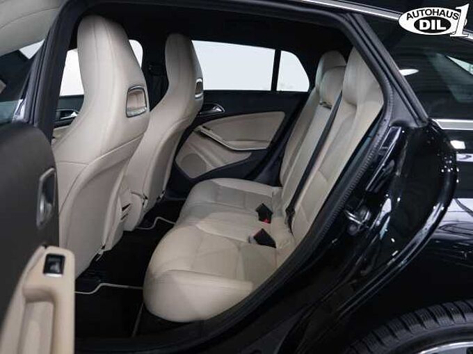 Mercedes-Benz CLA SB 200 7G *Navi*RFK*AHK*
