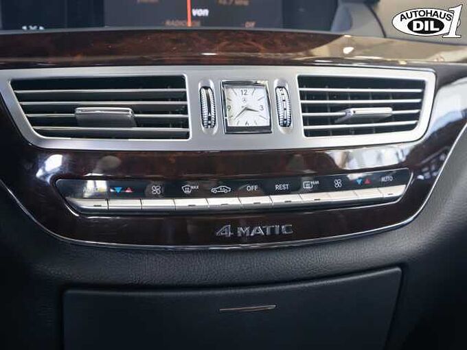 Mercedes-Benz S 500 4Matic BlueEFFICIENCY DISTRONIC PLUS + LED