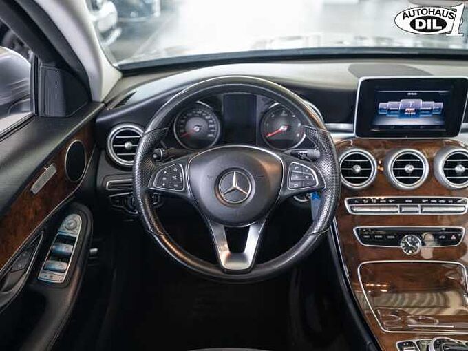 Mercedes-Benz C 220d *1.Hand*SHZ*AHK*PDC*