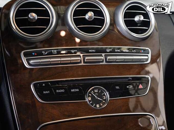 Mercedes-Benz C 220d *1.Hand*SHZ*AHK*PDC*
