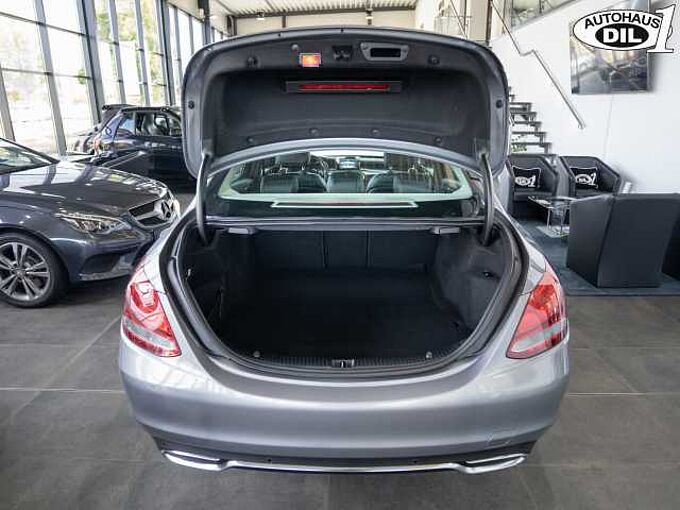 Mercedes-Benz C 220d *1.Hand*SHZ*AHK*PDC*