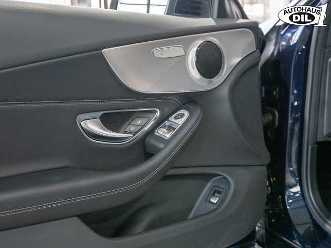 Mercedes-Benz C 180 Coupe *AMG Line*Park-Paket*LED*