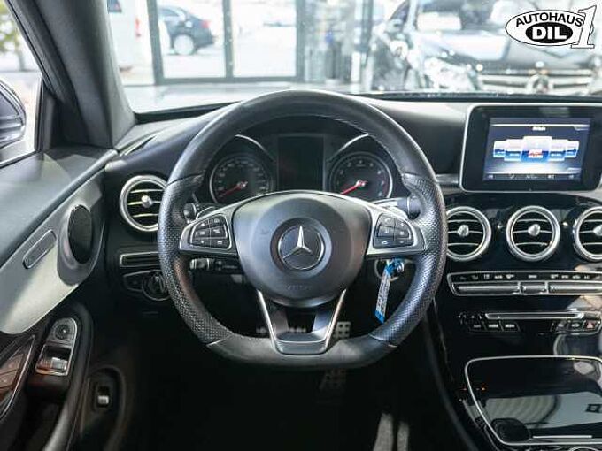 Mercedes-Benz C 180 Coupe *AMG Line*Park-Paket*LED*