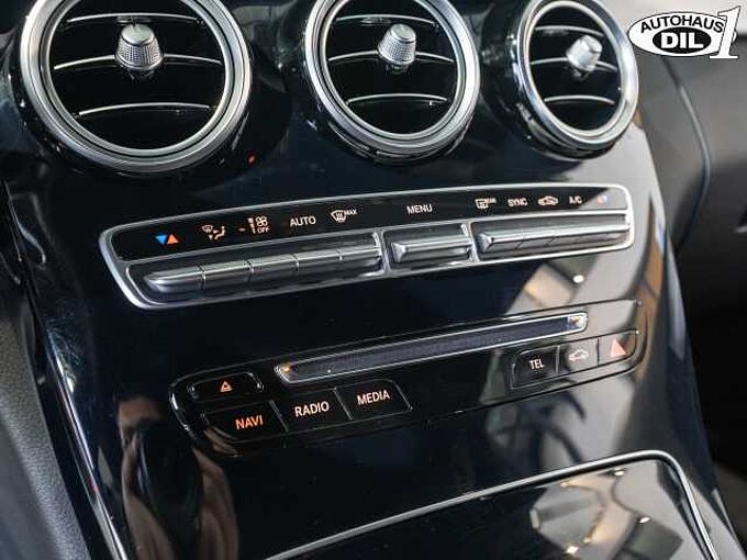 Mercedes-Benz C 180 Coupe *AMG Line*Park-Paket*LED*