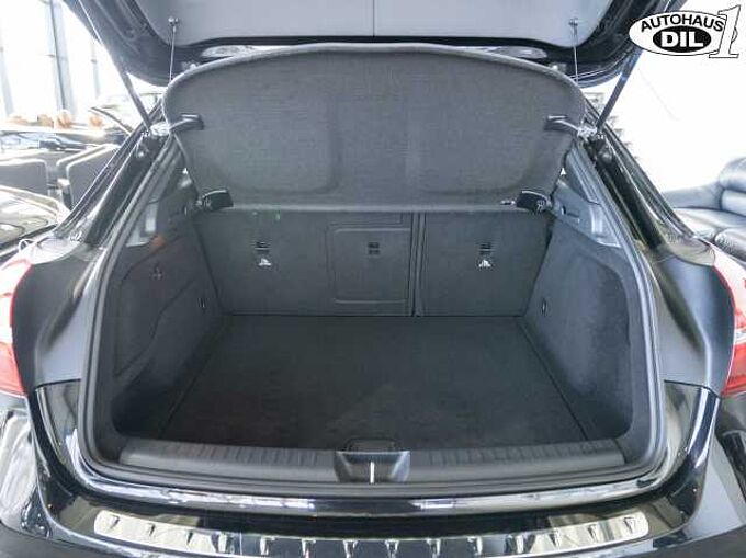 Mercedes-Benz GLA 180 * 1.Hand * Panorama-Schiebedach *