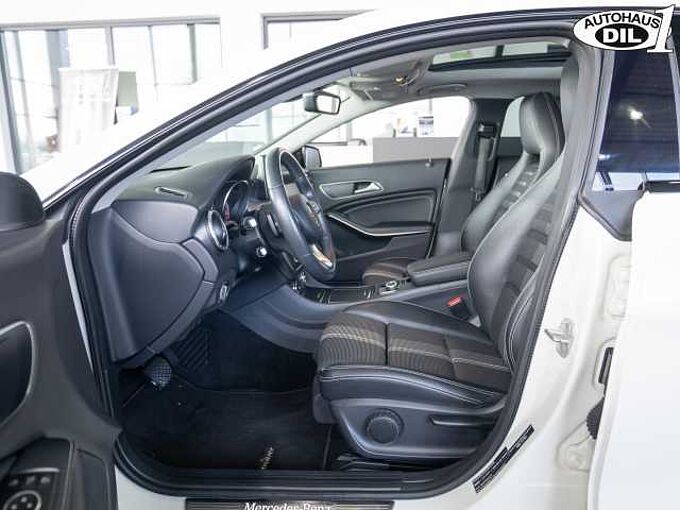 Mercedes-Benz CLA 220 d 4Matic SB *Pano*LED*SHZ*Keyless*