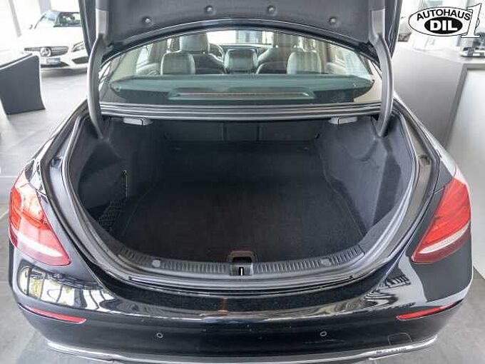 Mercedes-Benz E 200 9G *360-Kamera*Ambiente*Distronic*